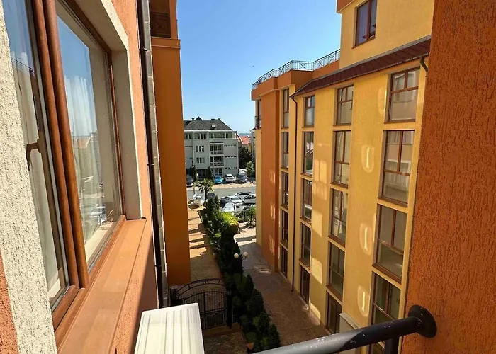 свети влас комплекс викторио 公寓 *